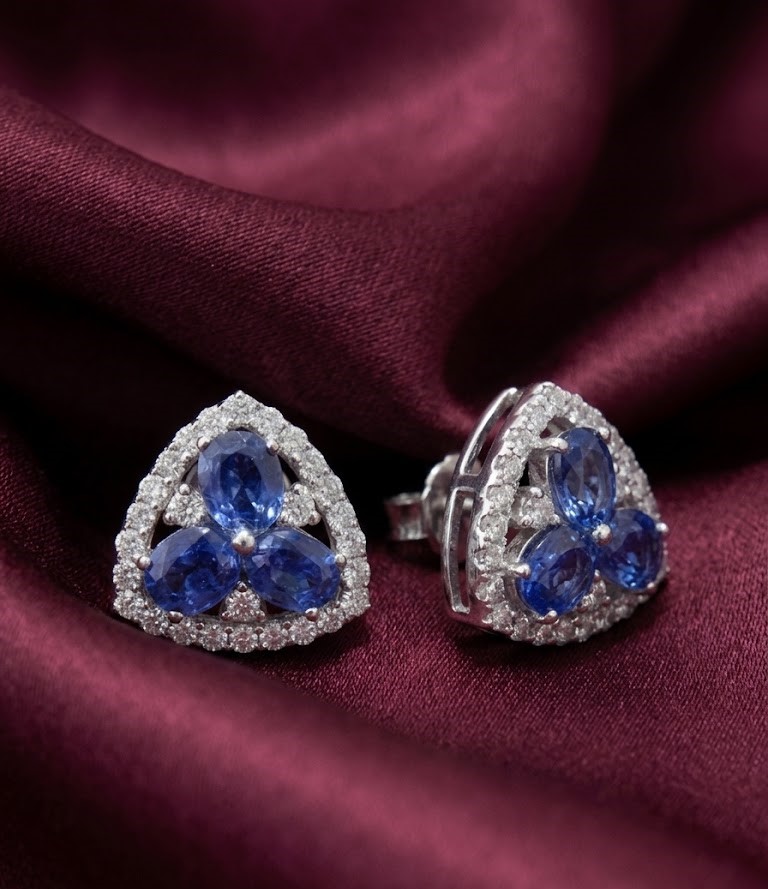 18KT White Gold Diamond and Oval Blue Sapphire Earring