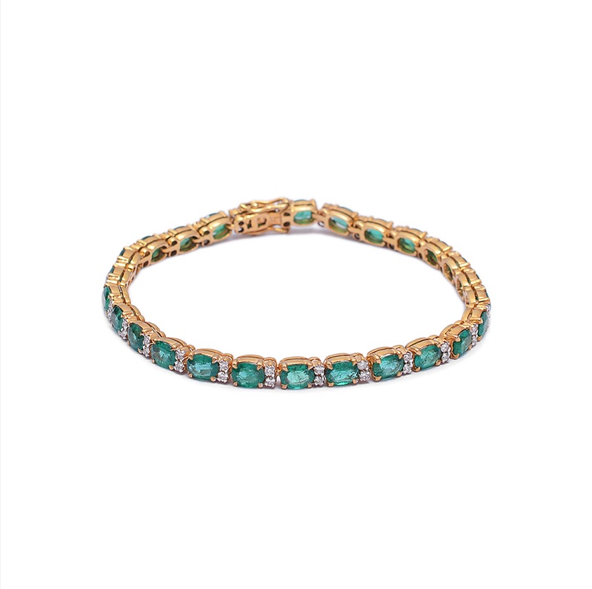 Bracelets collection