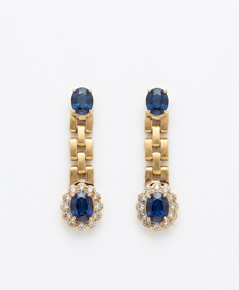 18KT Yellow Gold Diamond and Oval Blue Sapphire Hanging Earrings